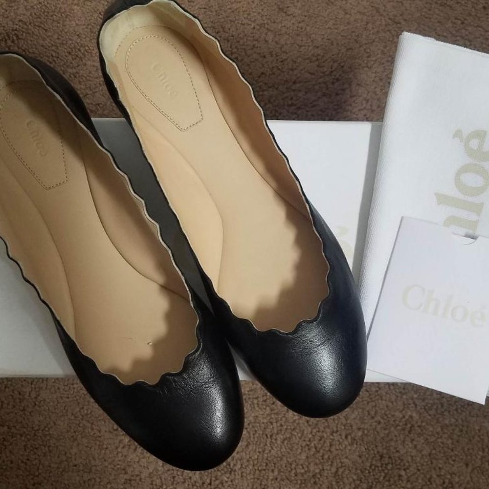 CHLOÉ Lauren Scalloped Ballet Flat, black leather